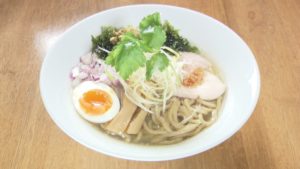 鶏中華そば クラム（中太麺）