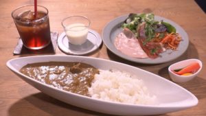 カレーセットランチ　欧風牛すじカレー