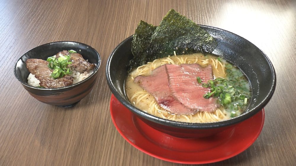 牛骨白湯ラーメン（白）　ミニステーキ丼セット