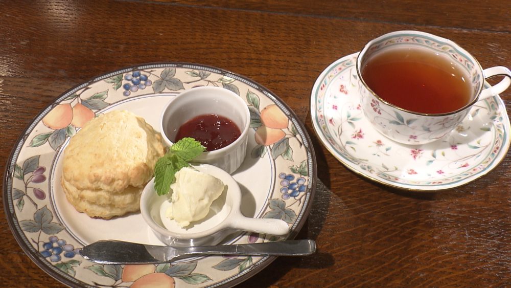 スコーンセット　紅茶付き